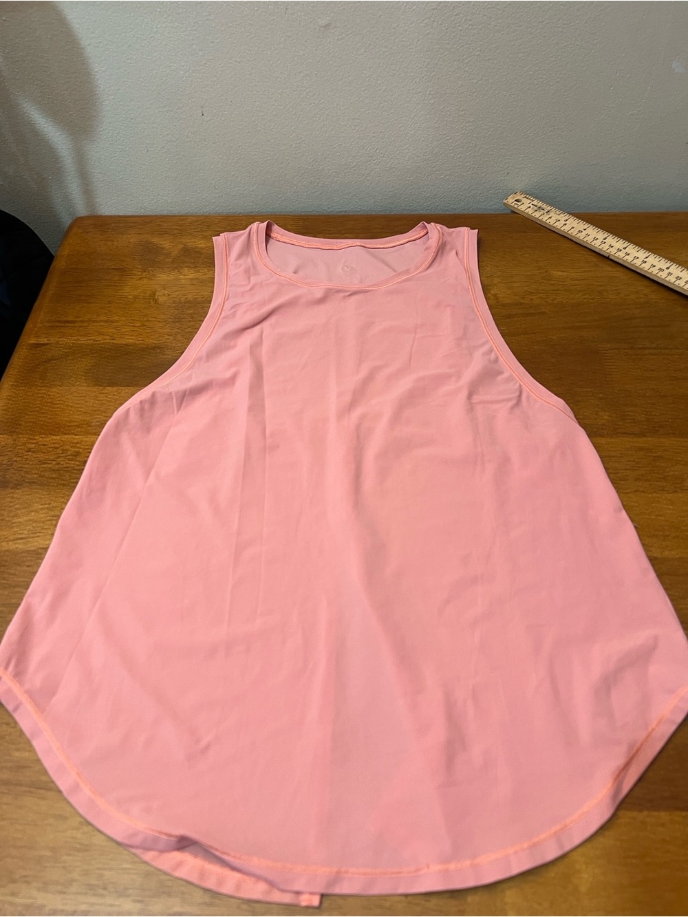 LULULEMON Performance Tank Top with Back Vent Size 6